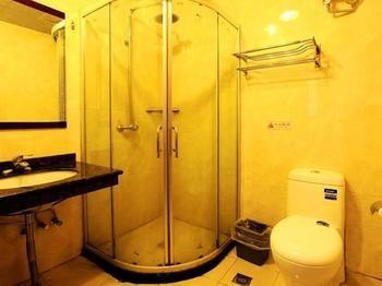 Luchi Hotel Luyang  Extérieur photo