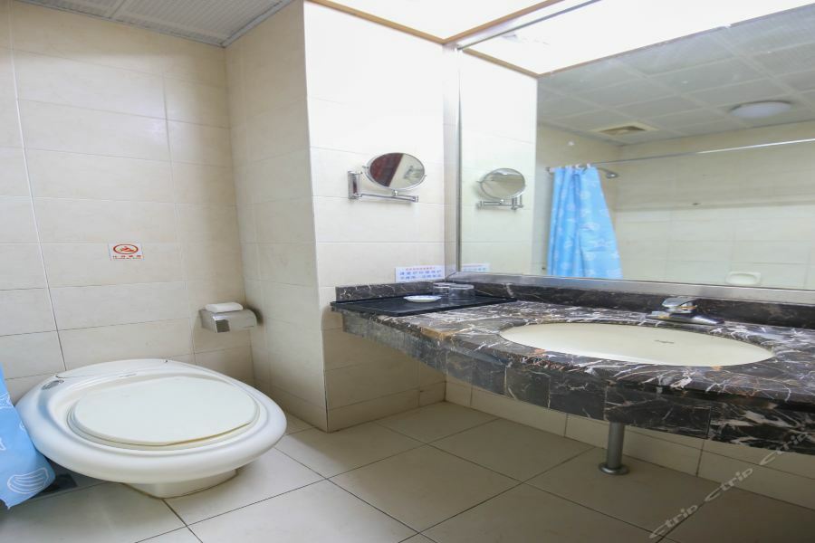 Luchi Hotel Luyang  Extérieur photo