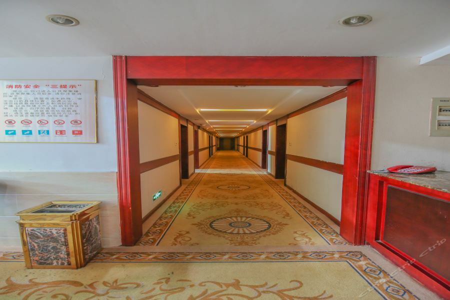 Luchi Hotel Luyang  Extérieur photo
